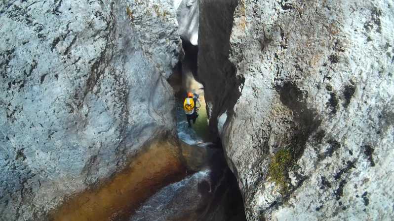 Incredible Canyon Descent View of Llevata