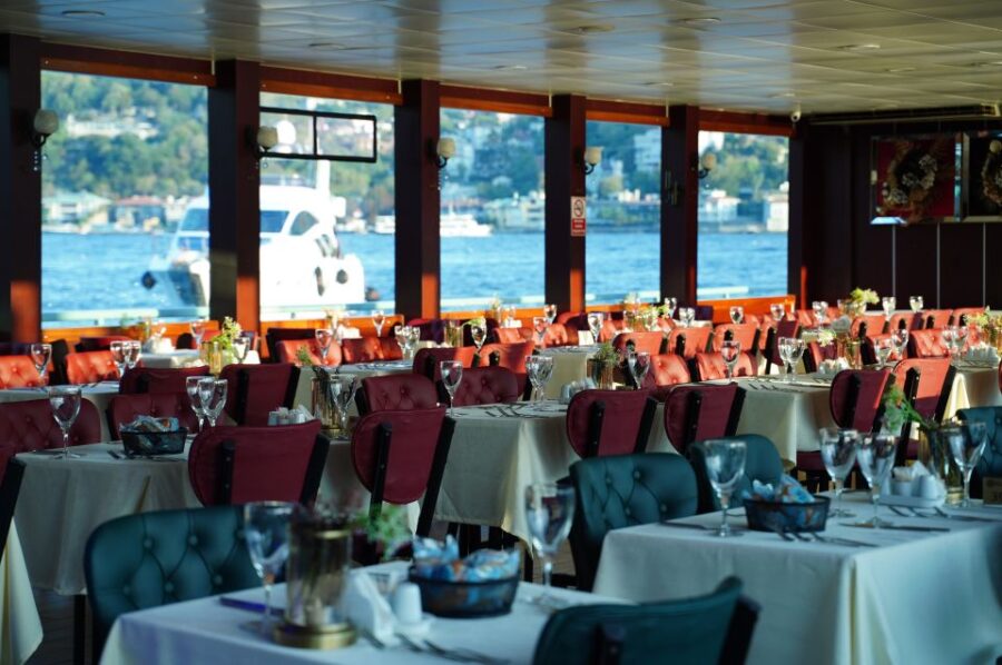 Istanbul: Dinner Cruise and Entertainment With Private Table - Overview and Pricing