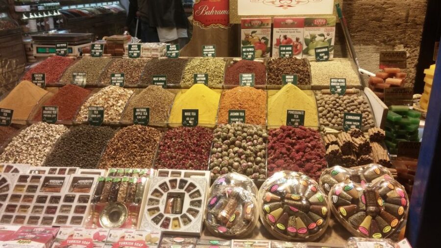Istanbul: Morning Bosphorus Boat Tour With Spice Bazaar