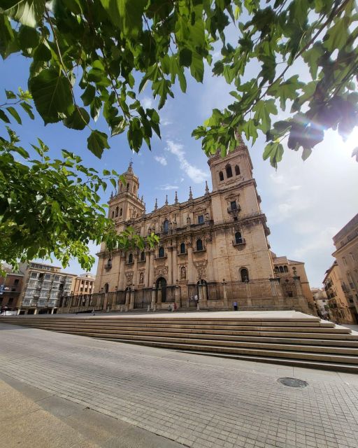 Jaén: Tour, Cathedral, Arch San Lorenzo and Jewish Quarter