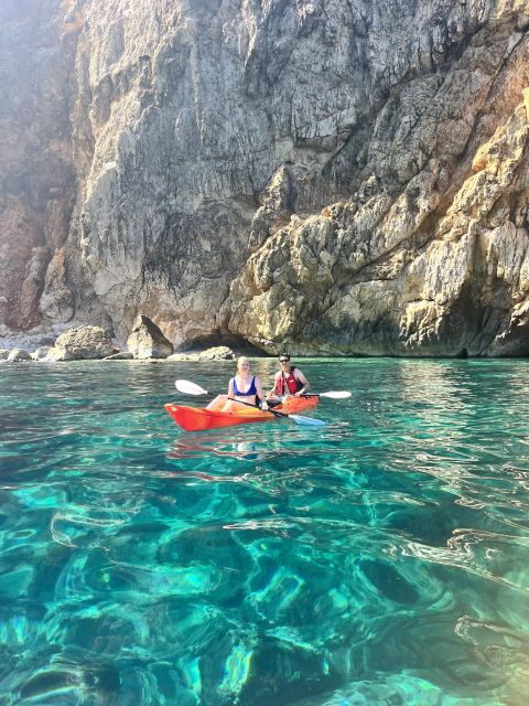 Javea: Cala Portixol Kayak Tour With Snorkel & Cliff Jumping