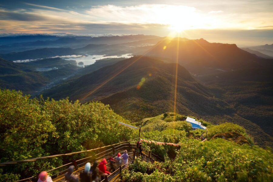 Kalutara to Adams Peak Tour