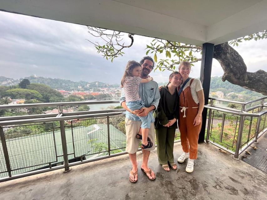 Kandy City Day Tour: Private Luxury Car and Van ( Taxi ) - Tour Overview