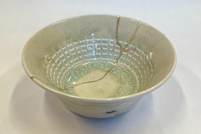 Kintsugi Workshop in Osaka With a Professional Kintsugi Artist - Exploring Kintsugi in Osaka