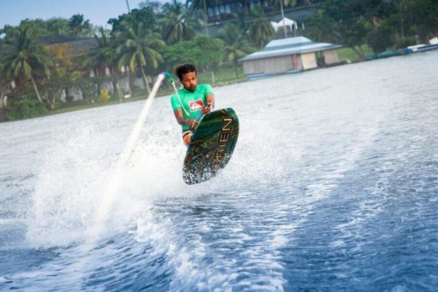 Knee Boarding in Trincomalee - Activity Overview