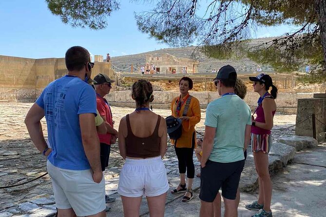 Knossos Palace With Transfer and Entry Ticket