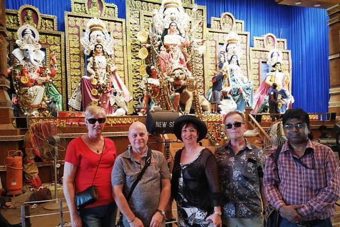 Kolkata Full Day Sightseeing Including Mother House, Kumortuli and Flower Market