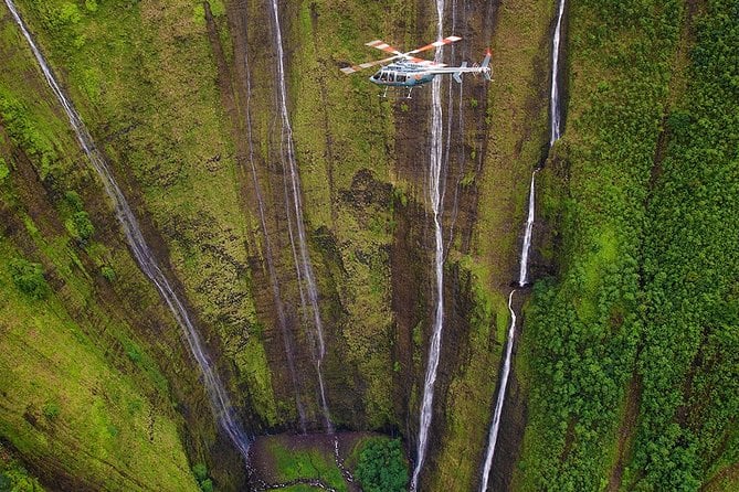 Kona: Kohala Coast and Waterfalls With Exclusive Remote Landing