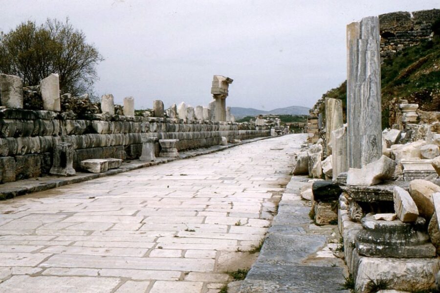 Kusadasi: Half Day Ephesus Tour With Archeological Museum - Tour Overview