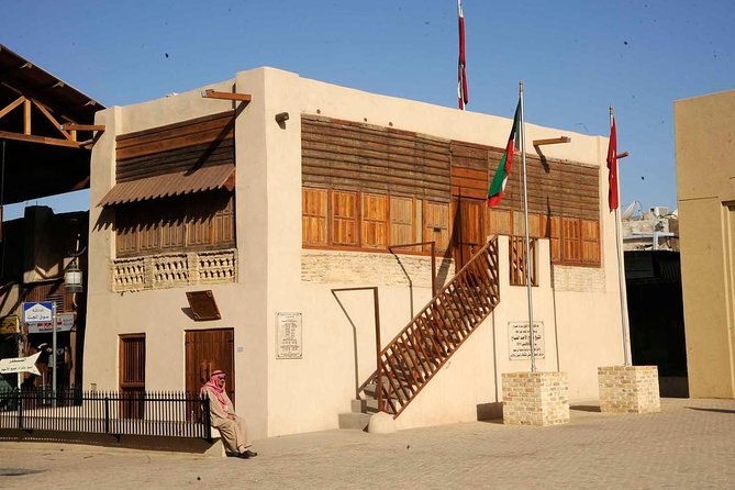 Kuwait City Private Guided Tour for Group up to 6 Persons