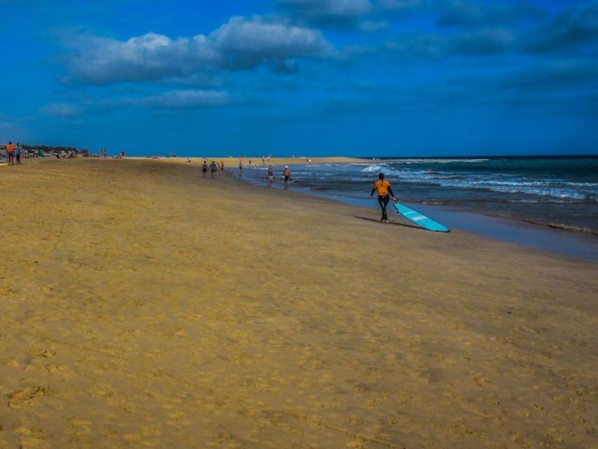 La Pared: Surf Courses for All Levels