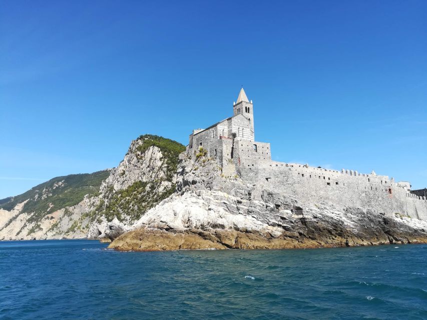 La Spezia: Private Sailboat Tour of Cinque Terre With Lunch