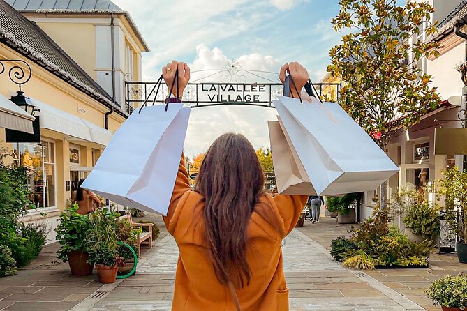 La Vallee Village Shopping Outlet by Luxury Transport From Paris