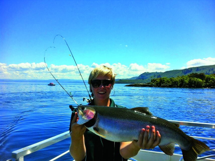 Lake Taupo: Maori Rock Carvings 10.30 AM 1.5-Hour Cruise