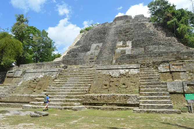 Lamanai Temples, River Cruise, Howler Monkeys V.i.V. - Overview of the Lamanai Tour
