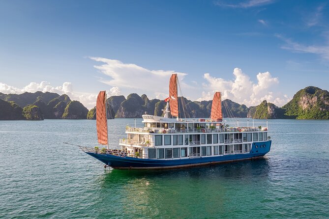 Le Journey Boutique Cruise in Halong Bay & Lan Ha Bay (2D1N)