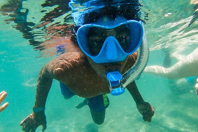 Learn to Snorkel for Families W Children in San Juan, Puerto Rico