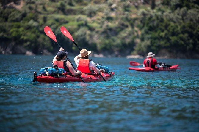 Lefkada Kayak : Explore Blue Cave With a Taste of Greece