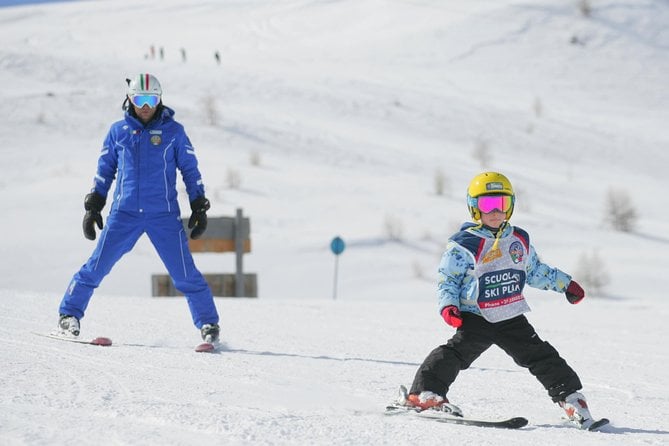 Lessons in Mini-Group – 3 Hours a Day – Skiing