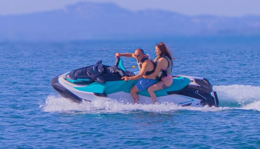 LESTARTIT: 1 HOUR JET SKI TOUR AROUND THE MEDIAS ISLANDS