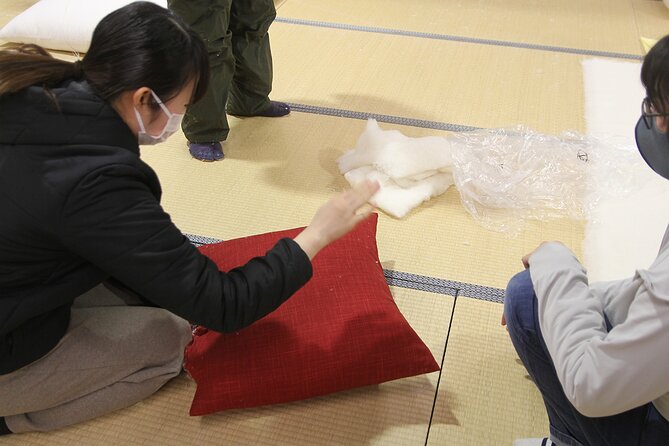 Lets Make a Zabuton Try Cotton Stuffing With Futon Craftsman - Private Transportation Details