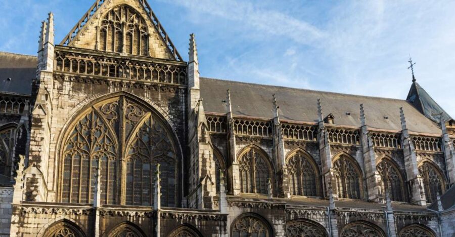 Liege: Self-Guided Highlights Scavenger Hunt & Walking Tour