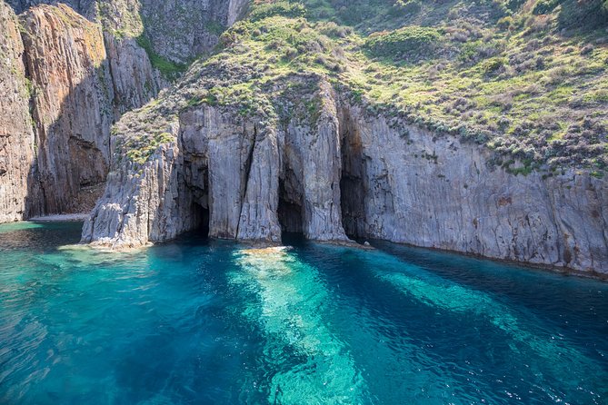 Line for the Islands of Ponza and Palmarola