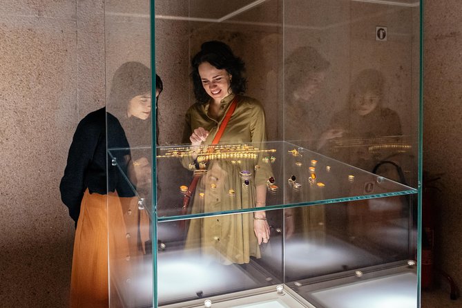Lisbon Gulbenkian Museum & City PRIVATE TOUR With PRIVATE Guide - Artworks and Collections