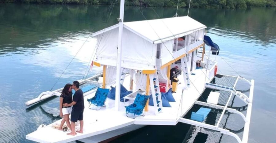 Liveaboard Komodo Tour 3 Days Private Boat - Island Hopping
