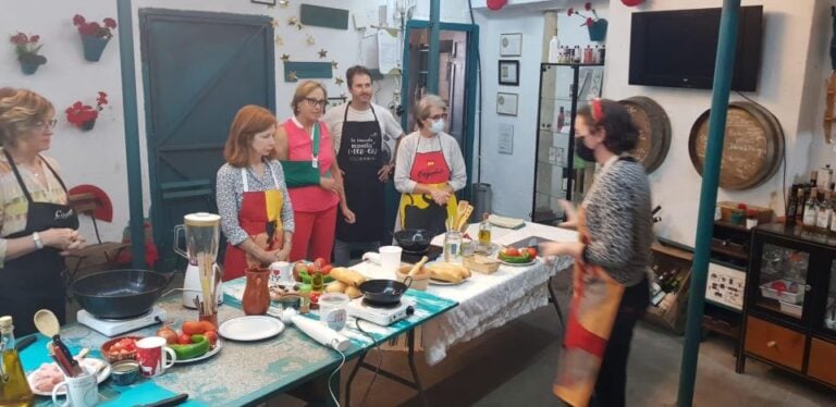 Local Cooking Class in Cordoba. Hands-On: Salmorejo