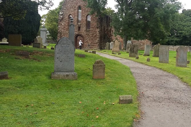 Loch Ness, Clava Cairns and Outlander Sites From From INVERNESS
