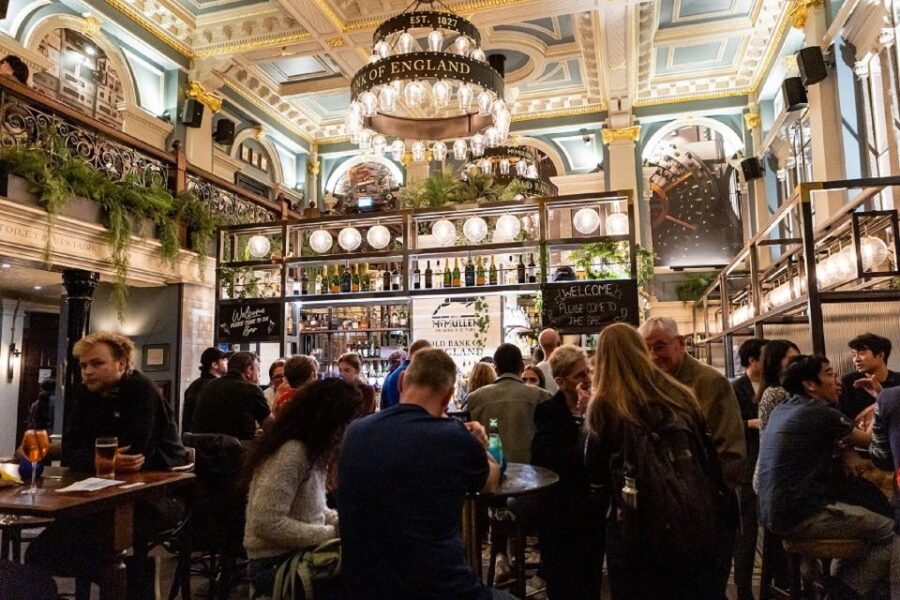 London: 2-Hour Haunted Pub Walking Tour - Chilling Tales of Murder