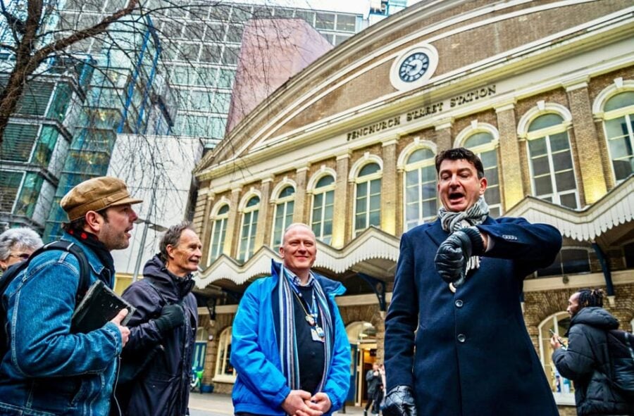 London: 2000 Years of Londons History Walking Tour