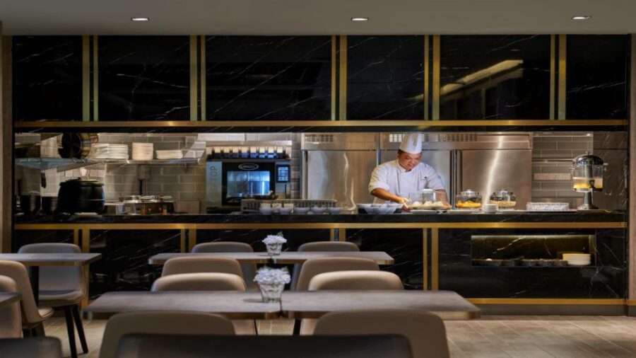 London Gatwick Airport (LGW): Premium Lounge Entry - Location and Access