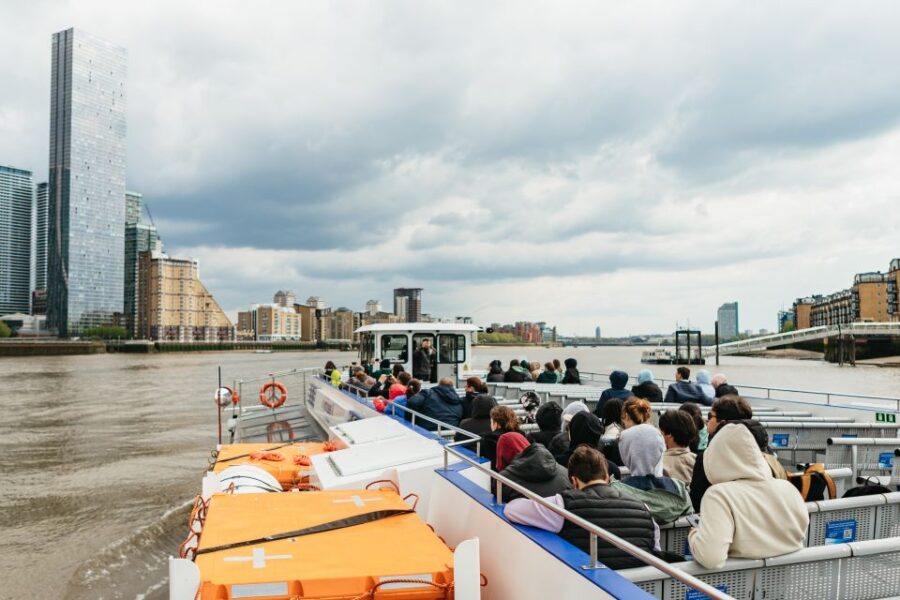 London: River Thames Hop-On Hop-Off Sightseeing Cruise - Overview of the Cruise