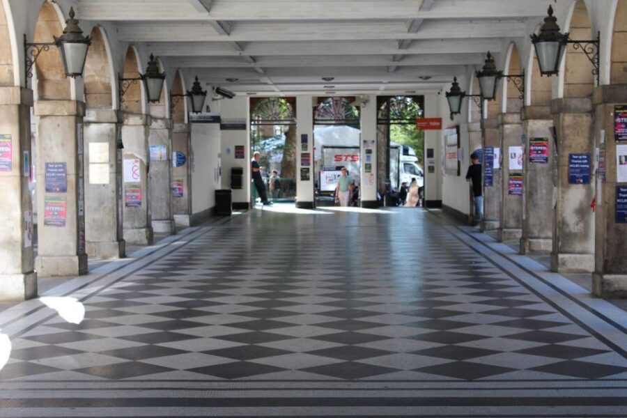 London: Self Guided Killing Eve TV Locations Walking Tour - Overview of the Tour