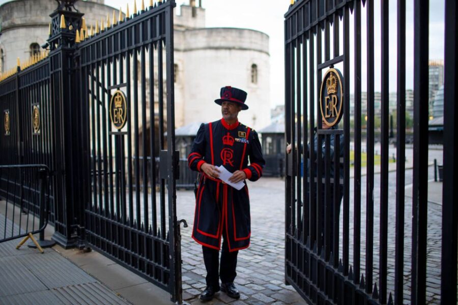 London: Tower of London After Hours Tour and Key Ceremony - Overview of the Tower of London