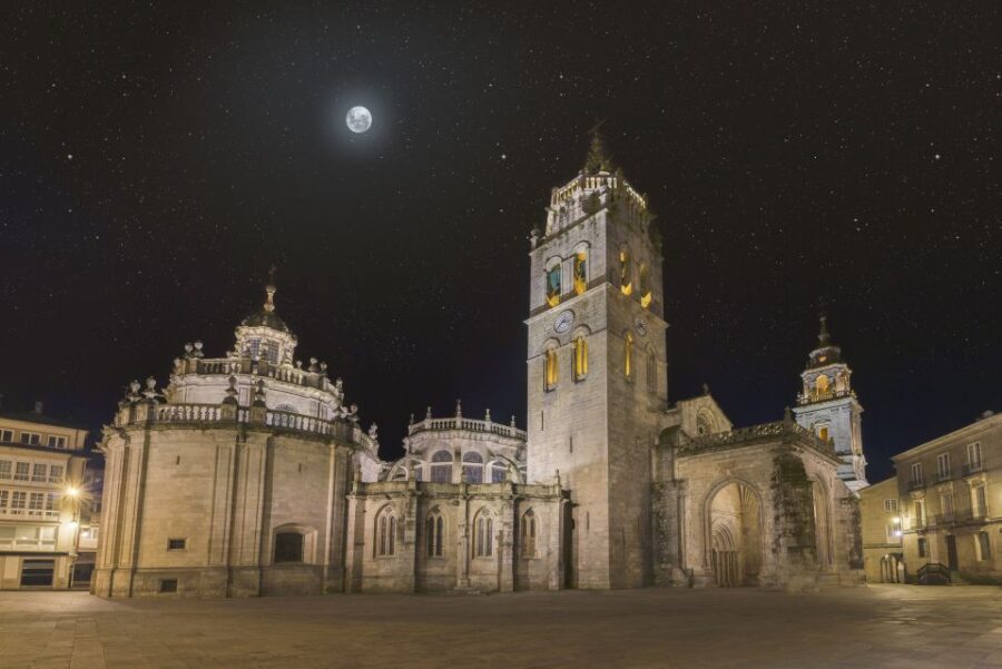 Lugo: Cathedral of Santa Maria Entry Ticket and Audio Guide