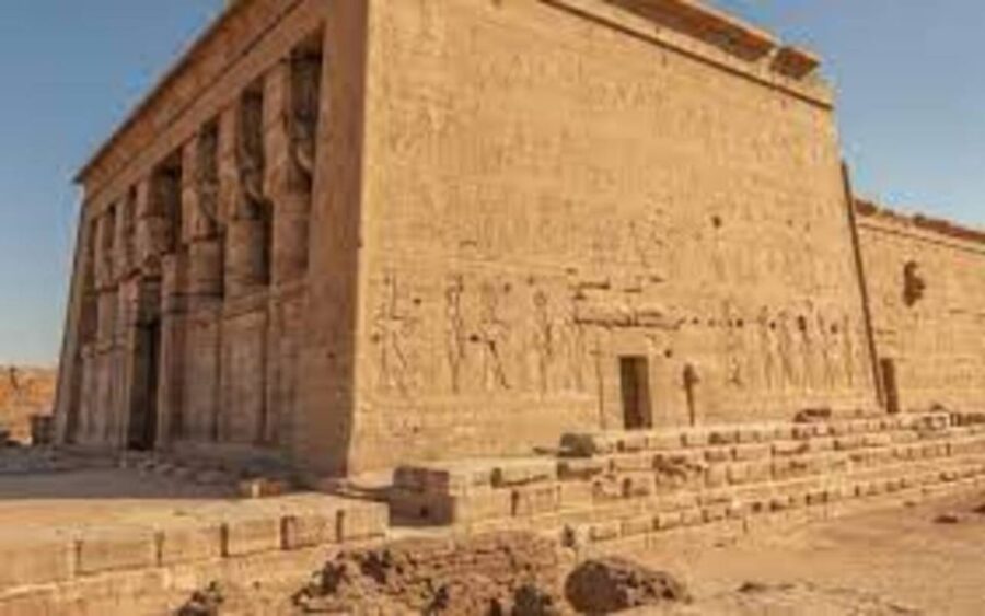 Luxor: Dendera and Medinet Habu Private Guided Day Tour