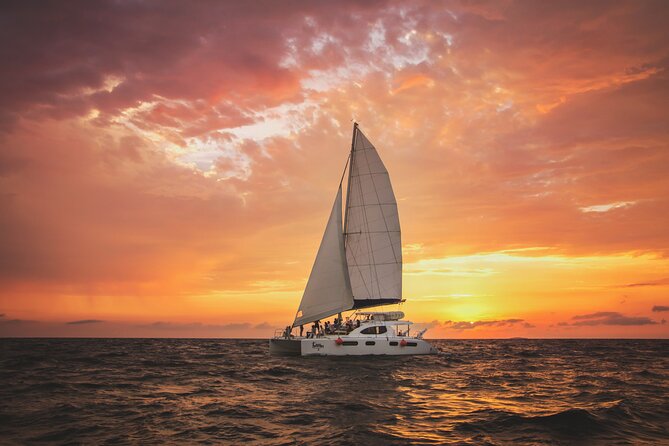 Luxury Sunset Cruise From Riviera Maya - Overview of the Cruise Experience