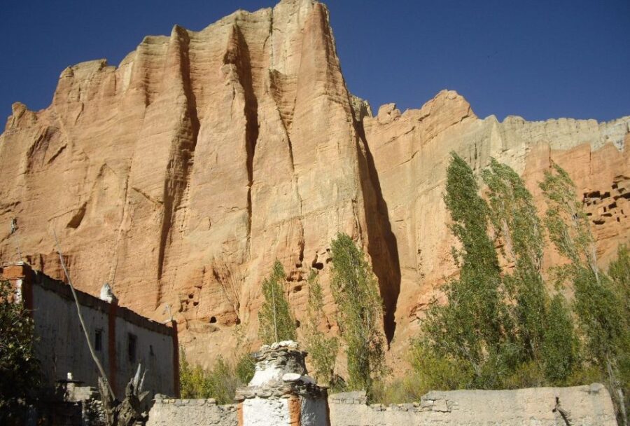 Luxury Upper Mustang (4WD) Jeep Tours – Nepal 13 Days !