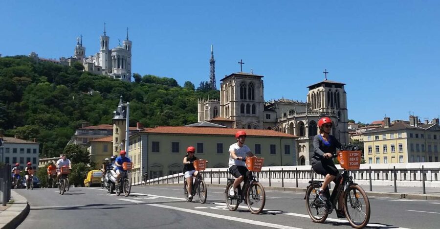 Lyon: 2-Hour Electric Bike Tour With a Local Guide