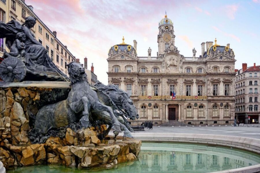Lyon: Bachelorette Party Outdoor Smartphone Game