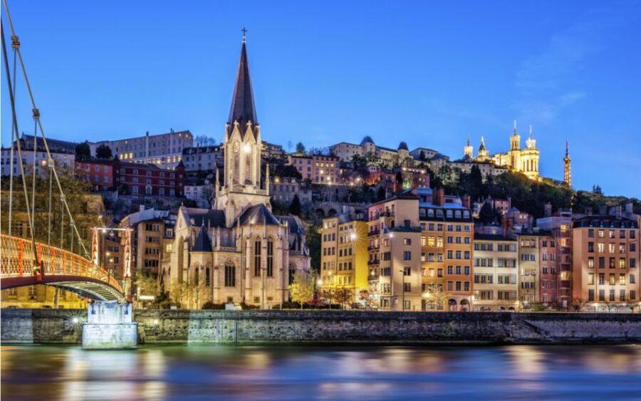 Lyon: Haunted City Exploration Game