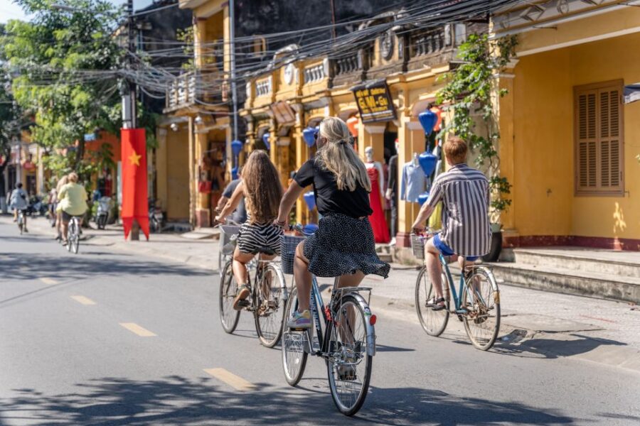 Mad Monkey Hoi An Heritage Experience - Bicycle Tour of Enchanting Hoi An