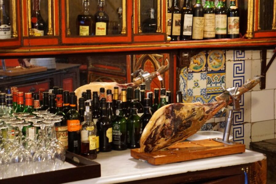 Madrid: Guided Tour of the Prado Museum & Lunch at Sobrino De Botín - Tour Overview