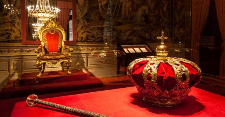 Madrid: Guided Visit to the Royal Palace