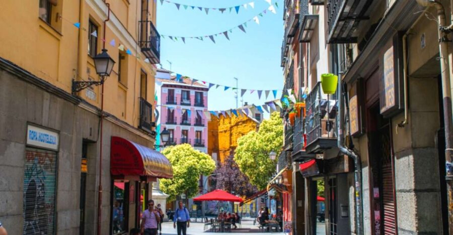 Madrid: Literary Quarter a Self-Guided City Game - Activity Overview