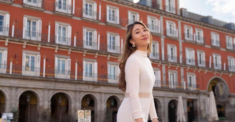 Madrid: Plaza Mayor Professional Photoshoot