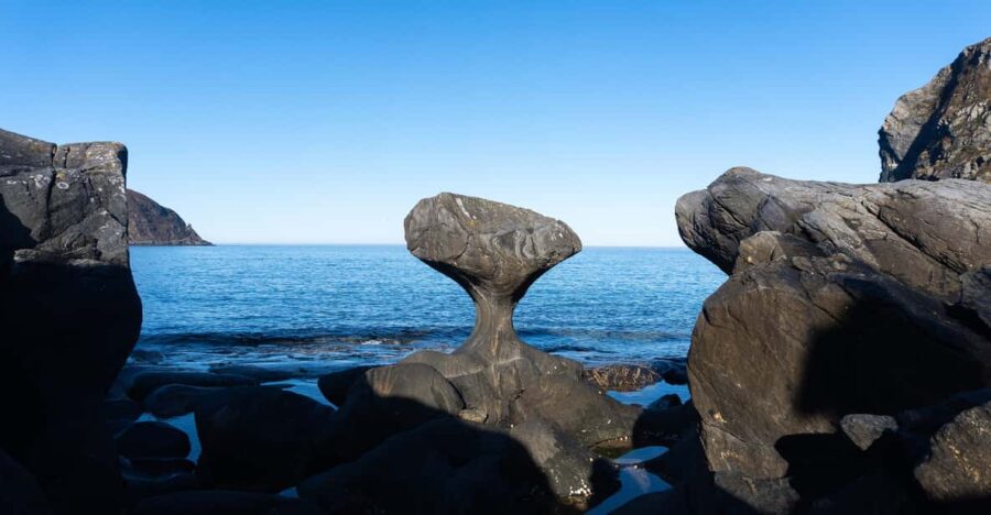 Majestic Maloy: Discover Kannesteinen & Colorful Village